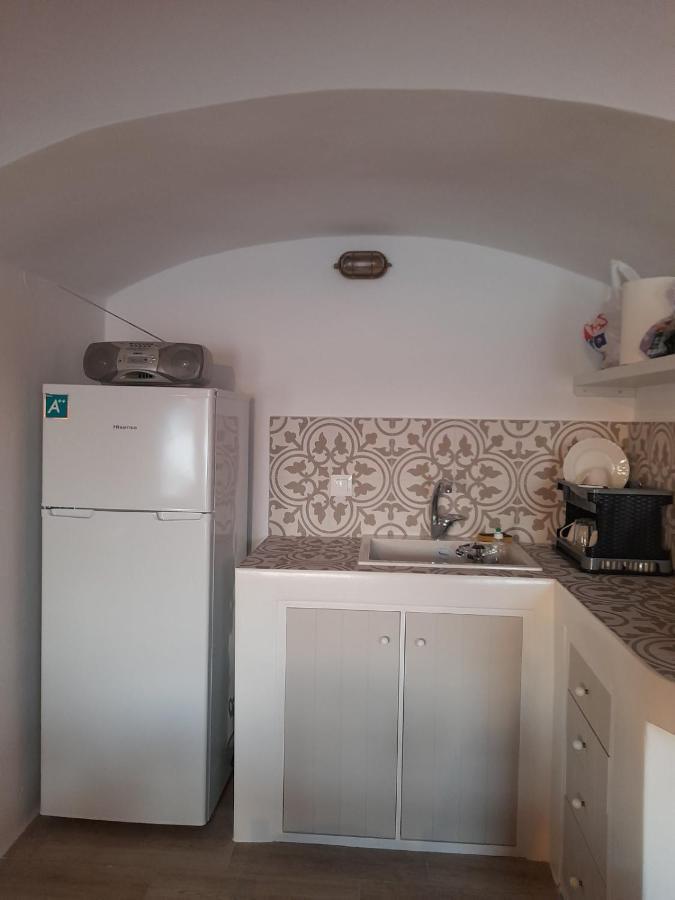 פלאקה Milos By The Sea - Eco House מראה חיצוני תמונה
